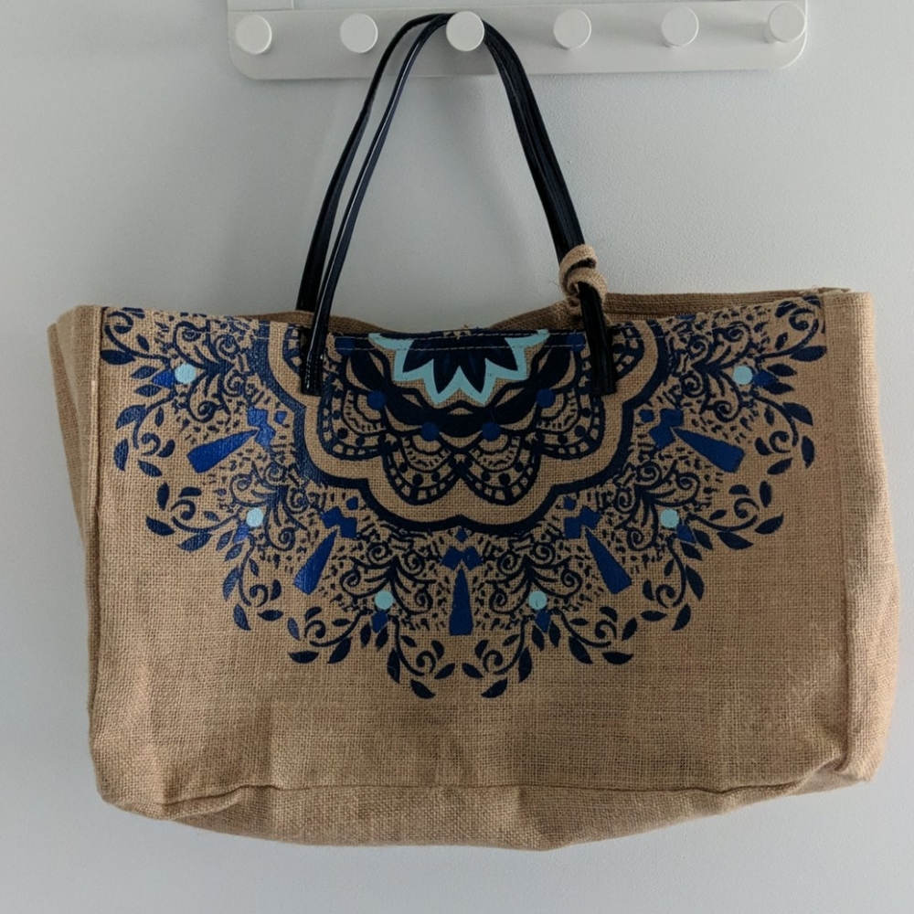Oriflame Women's Summer Bag with Pouch